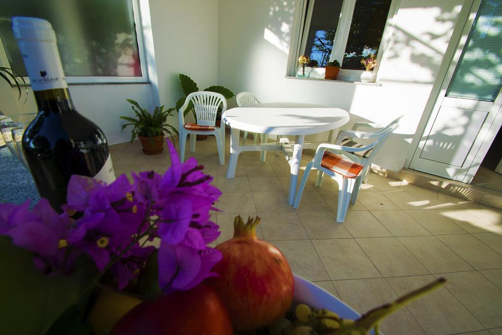 Apartmani I Sobe Grga Starigrad Paklenica Buitenkant foto