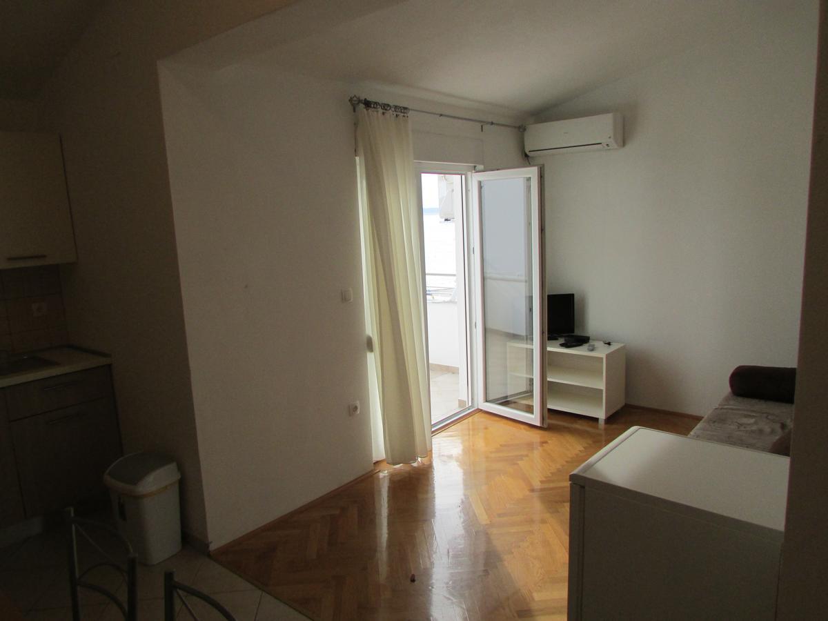 Apartmani I Sobe Grga Starigrad Paklenica Buitenkant foto